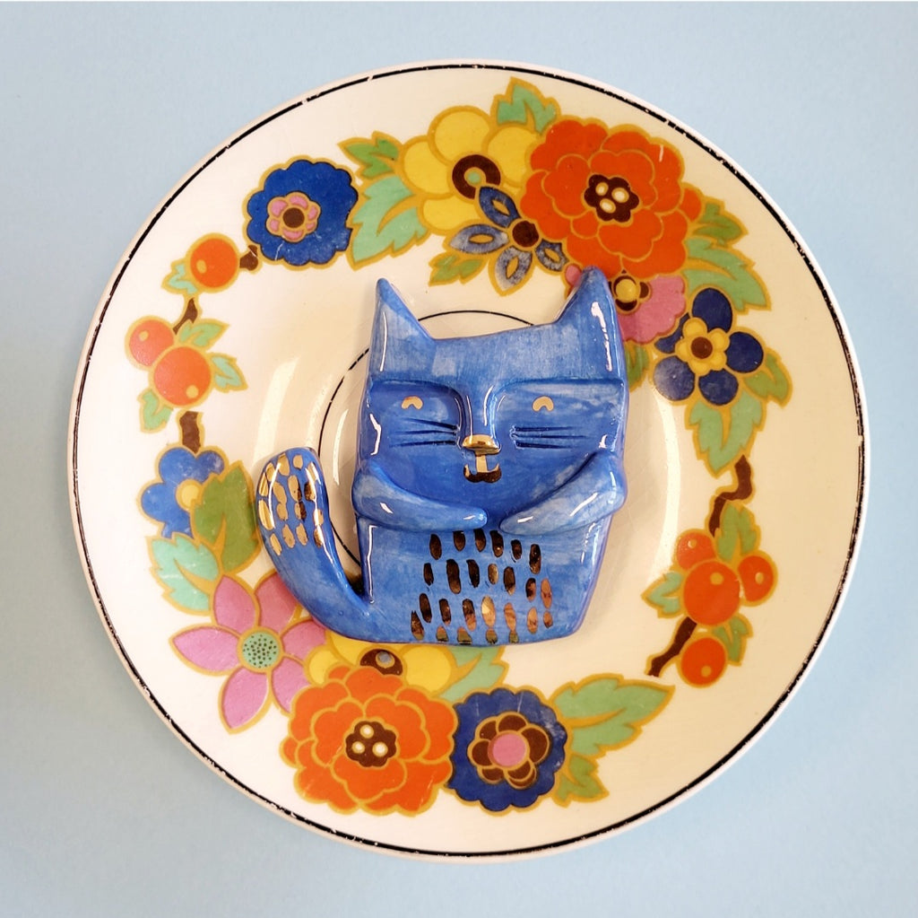 Wall Plate, Blue Cat and Flowers